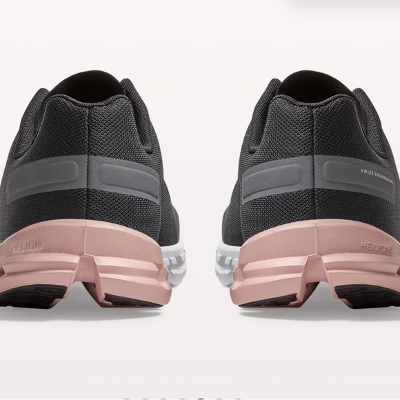 99% brand new! Only wore 2-3x - Picture 5 of 6